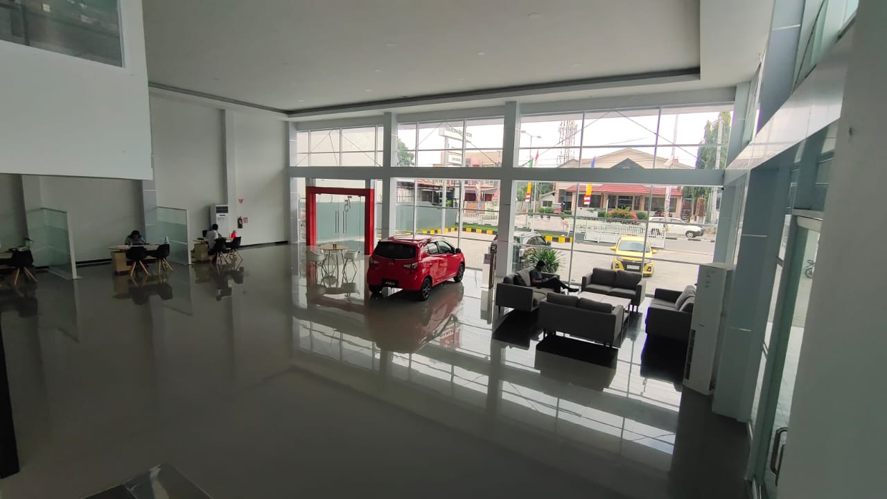 SHOWROOM